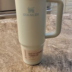 New Stanley "Quencher H2.0 Tumbler" 30oz 