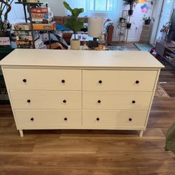 6-Drawer Dresser 