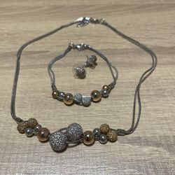 Gorgeous 3 pieces set: necklace, bracelet & earrings