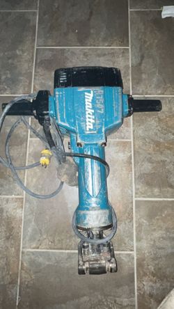 Makita Jack Hammer