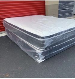 NEW Mattress Queen Size Pillowtop With Box Spring // Offer  🚚