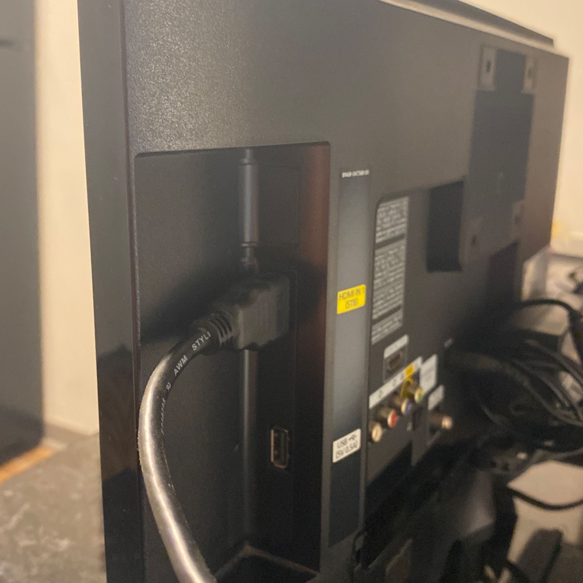 19” Inch Samsung T.V With Remote