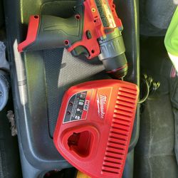 Milwaukee Drill Impact Drill 