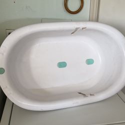 Free Baby Tub