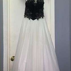Brand Belle Of The Ball / Black And White Dress Size 1