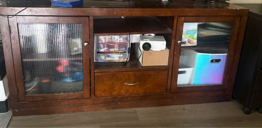 Free Tv stand
