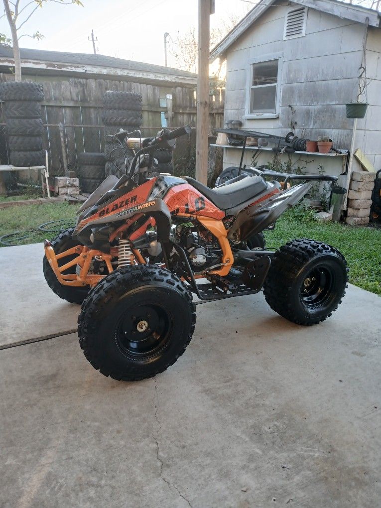 4 Wheeler Quad Atv Apollo Blazer 125cc