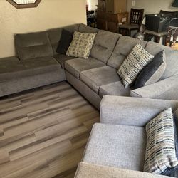 Sectional Couch With Chair