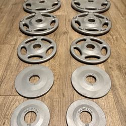 Hampton Olympic Weight Plates Full Set 45s new The Rest In New Condition (reconditioned) 245 lbs