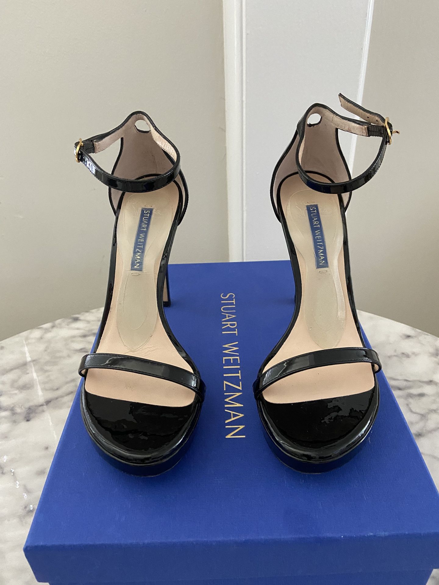 Stunning Stuart Weitzman Nudidisc Black High Heel