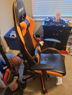 Gaming chair