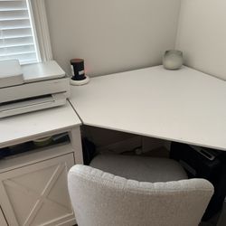 Desk And Chair 