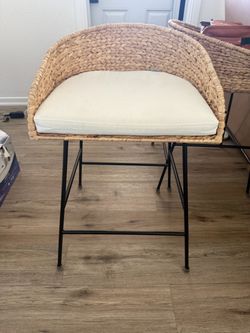 Counter height, BoHo barstools