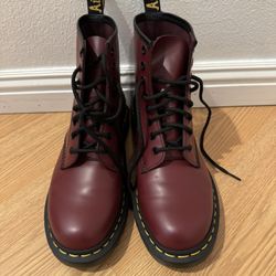 Men’s Doc 8