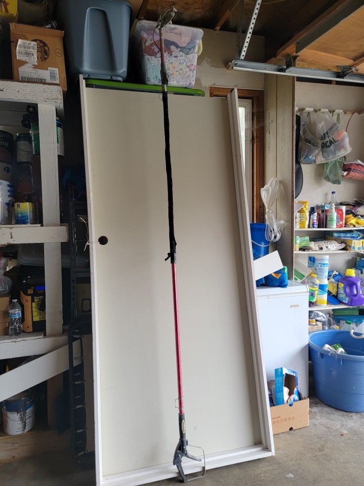 Vendo LA Puerta Como Para Un Acceso De Garage Acosina, Con Todo Y Marco