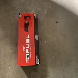 Milwaukee Fuel Reciprocating Saw C P5.0 Battery And Charge Station 