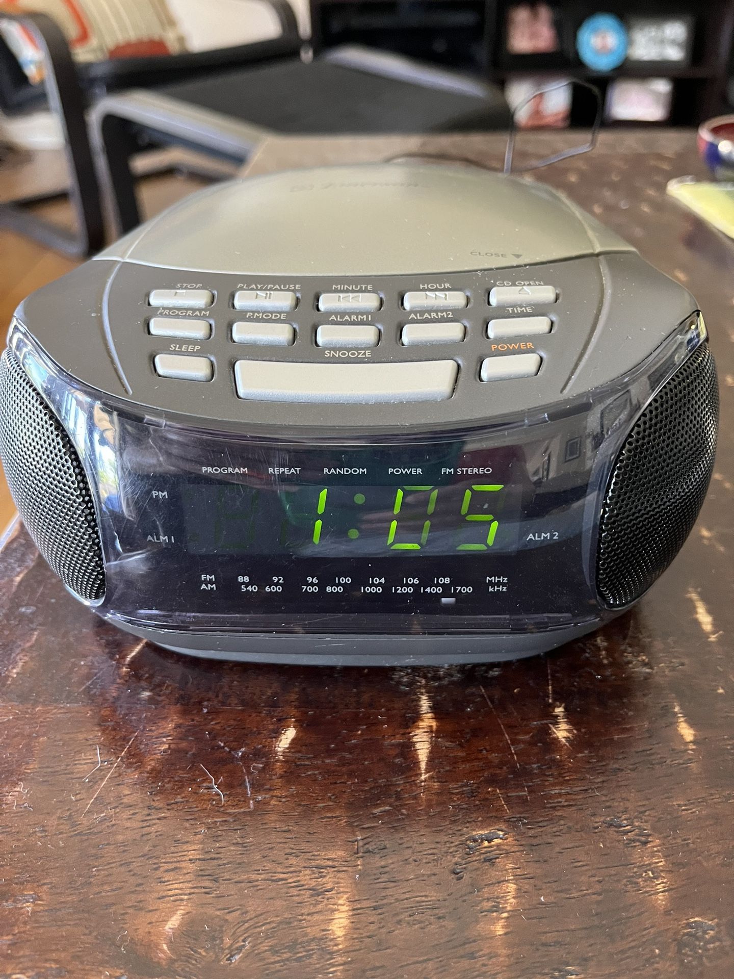 Emerson CKD9902 Digital Dual Alarm Clock AM FM Radio Snooze CD Player Tested