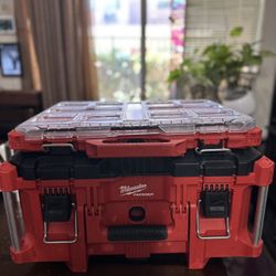 Milwaukee PackOut Tool Box