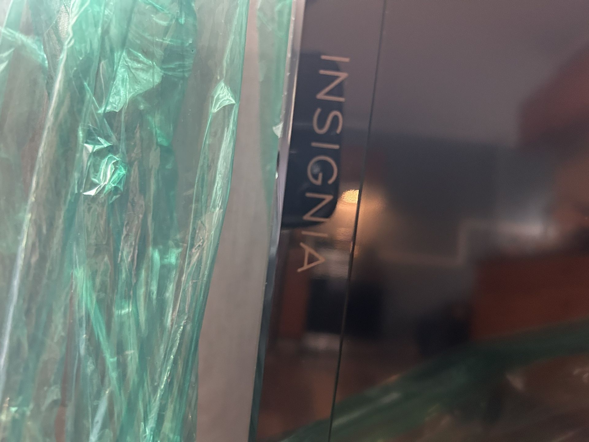 55” Insignia Smart Tv