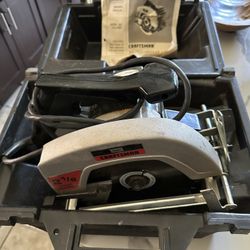 Craftsman Circular Saw With Case