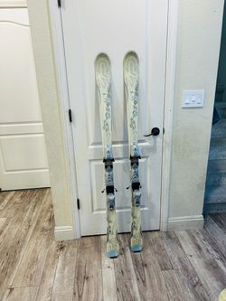 K2 Sweet Luv Women's Skis with Bindings 153cm