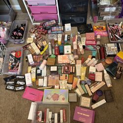Lots Of Makeup 4$ And Up Read Details 