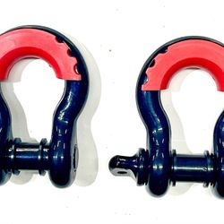 Black 3/4 D-ring shackles with red isolators