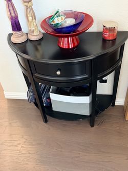 Front entry table