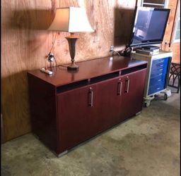 Steelcase Wood Credenza / Office Storage Cabinet – Executive Office Furniture