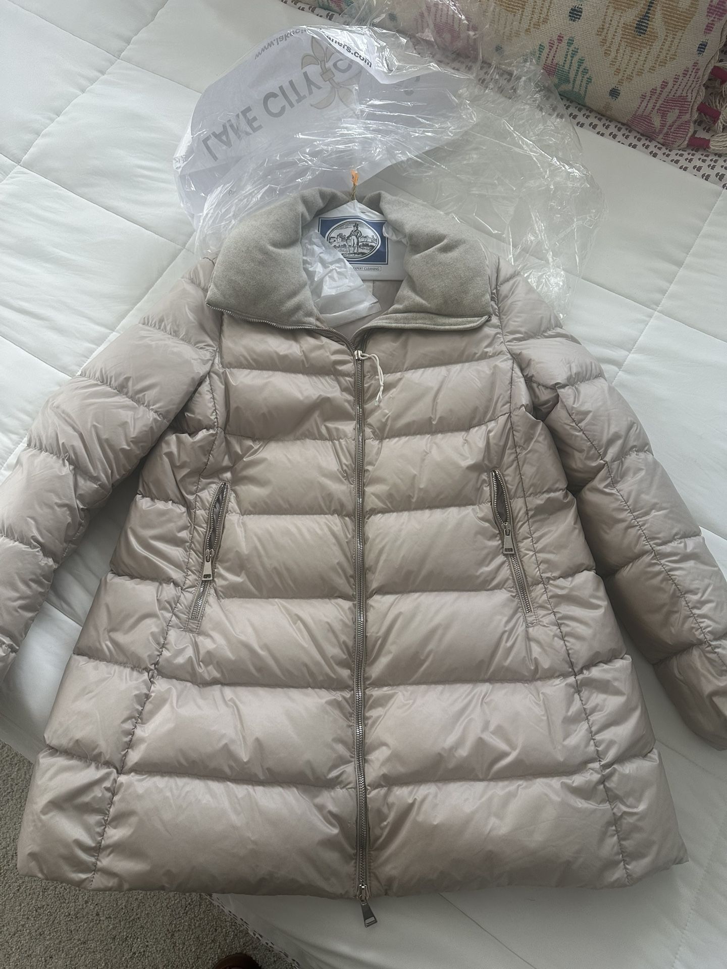 Womens Size Large Authentic Moncler Jacket