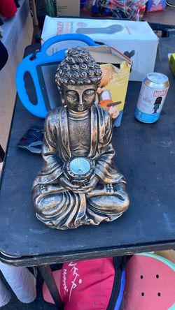 Buddha Statue with Solar Light