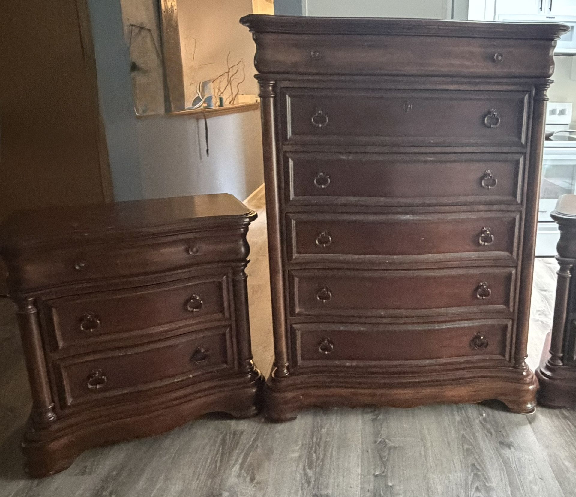 BROYHILL Bedroom Set