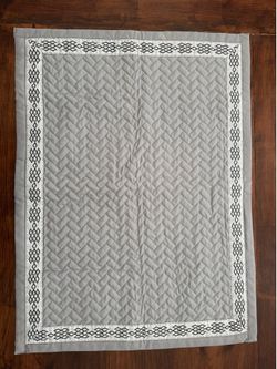 Gray Quilted Pillow Sham – 31.5” x 23”