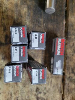 6 Bosch Platinum Plugs