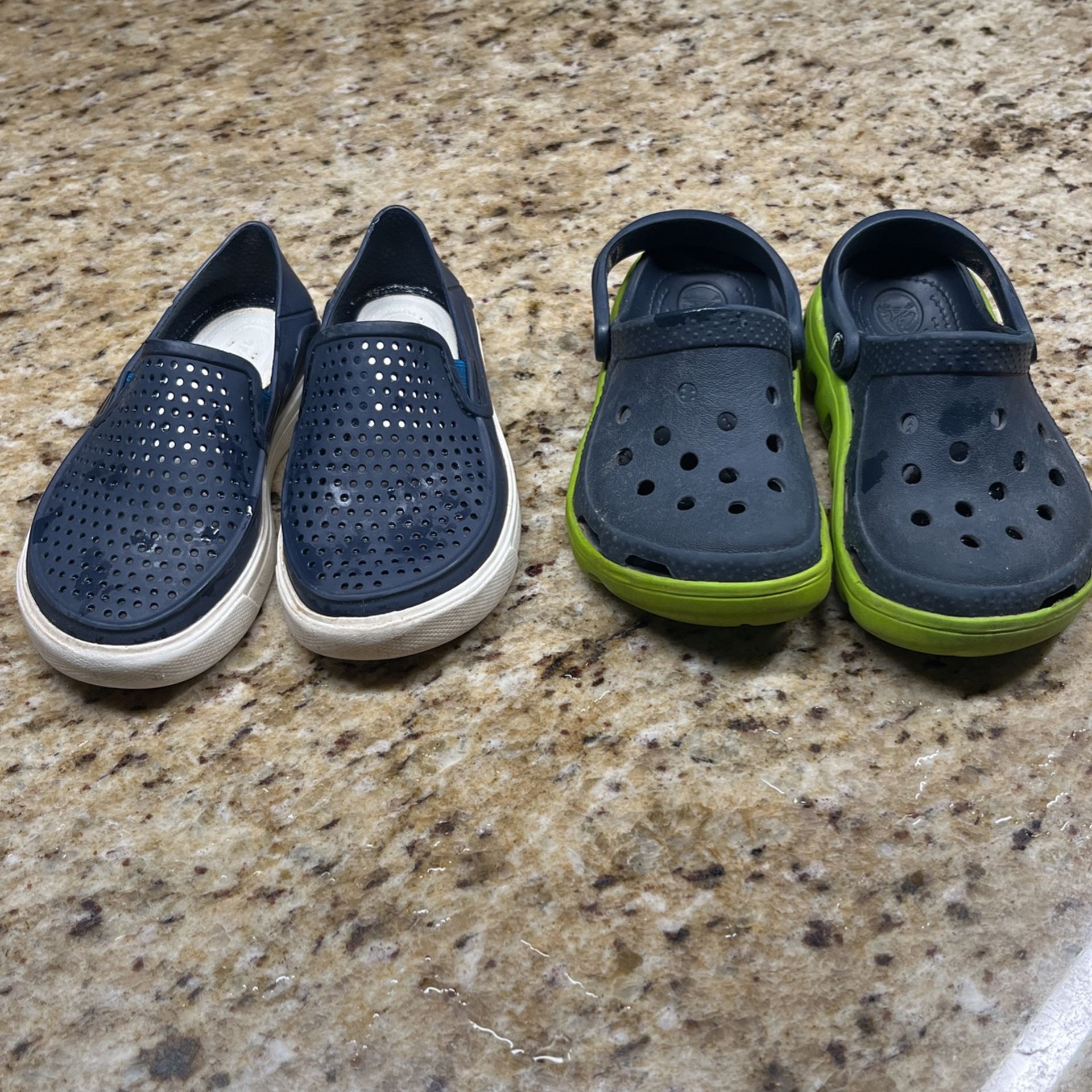 Crocs Size 9 C