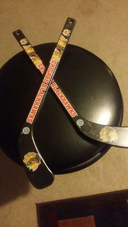 BLACKHAWKS MINI HOCKEY STICKS