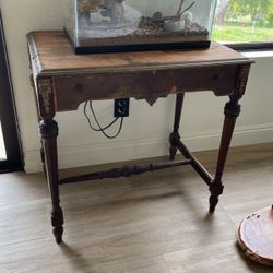 COOL ANTIQUE TABLE 