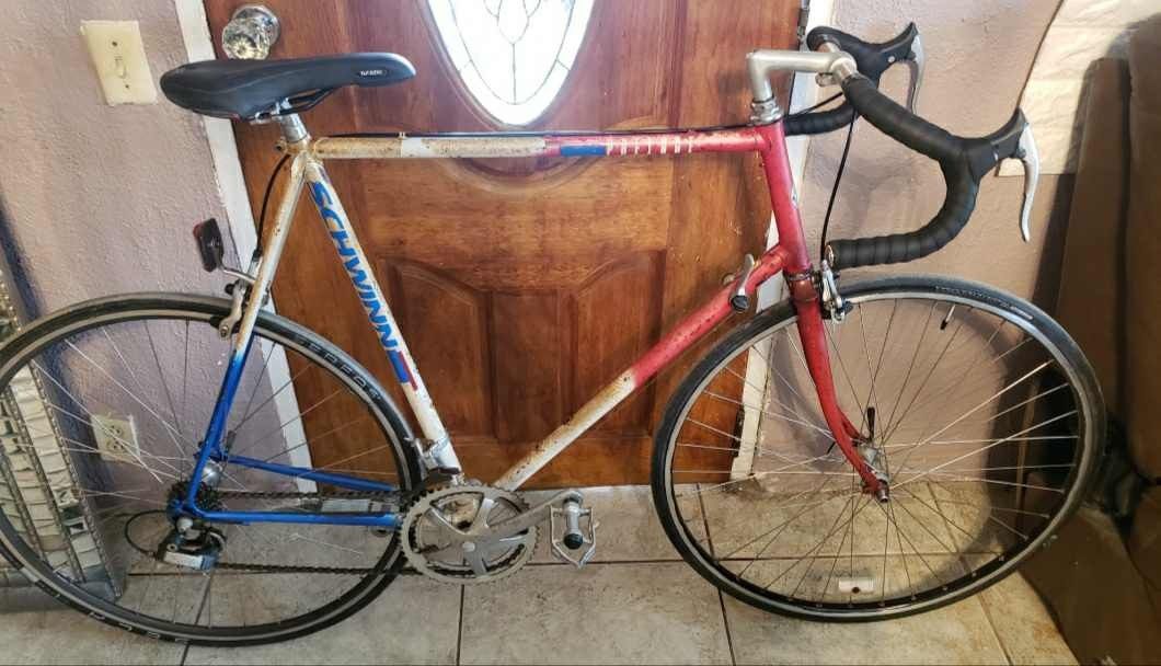 ROAD BIKE VINTAGE Schwinn Prelude 1988