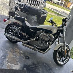 2012 Harley 883 Superlow