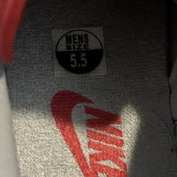 Nike Shoes Size 5.5 Men’s 