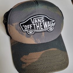 VANS "OFF THE WALL" TRUCKER HAT 