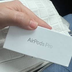 AirPods Pros 2nd Generation 