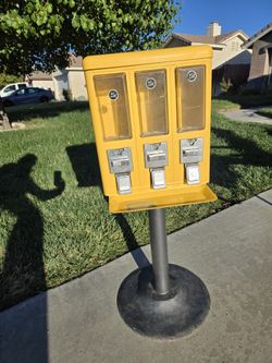 Candy Dispenser