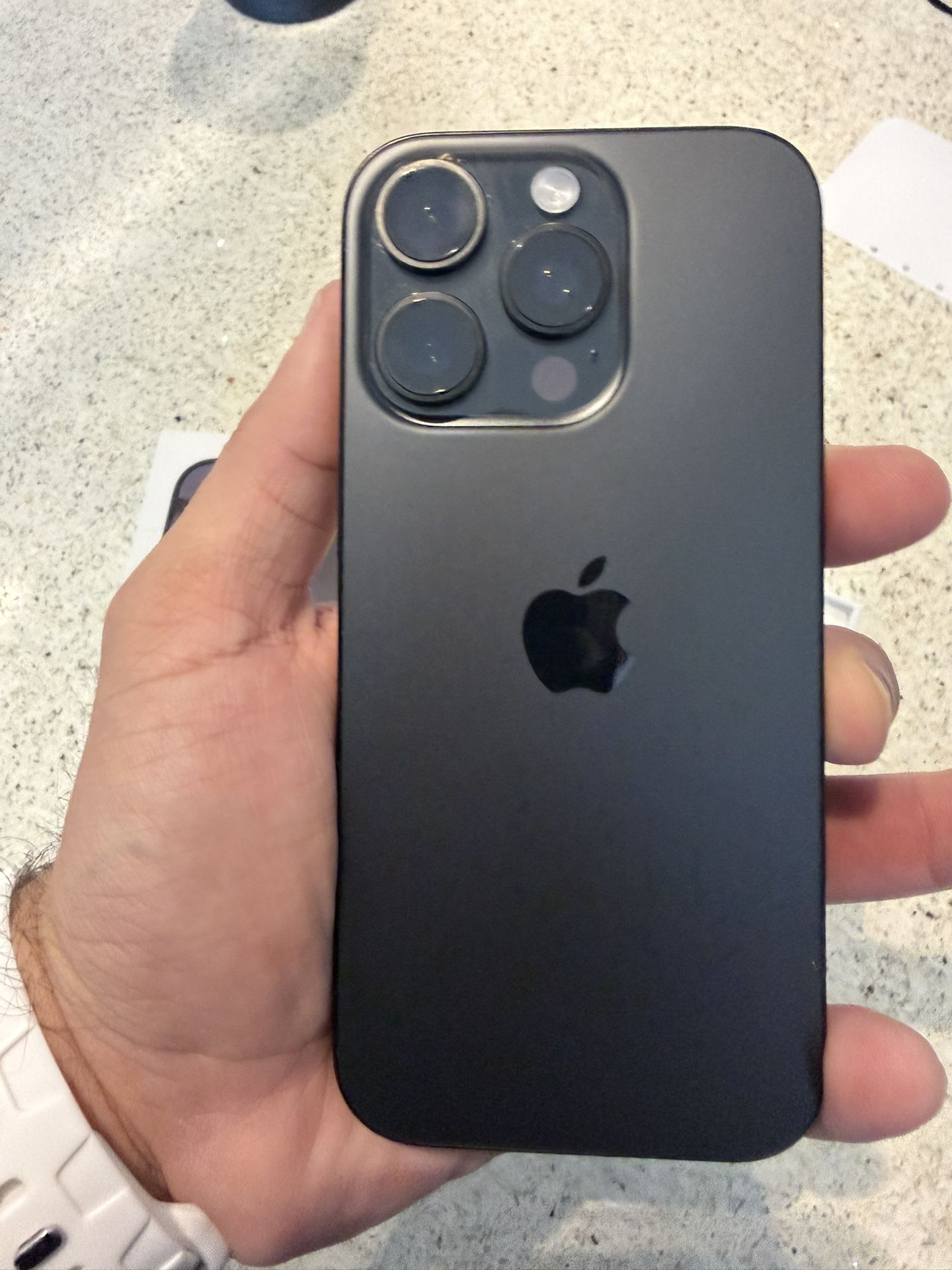 iPhone 16 Pro – 128GB – Black Titanium – Factory Unlocked