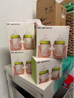 Brand New Comotomo Baby Bottles – 2-Pack Silicone Bottles (5 oz & 8 oz Available)