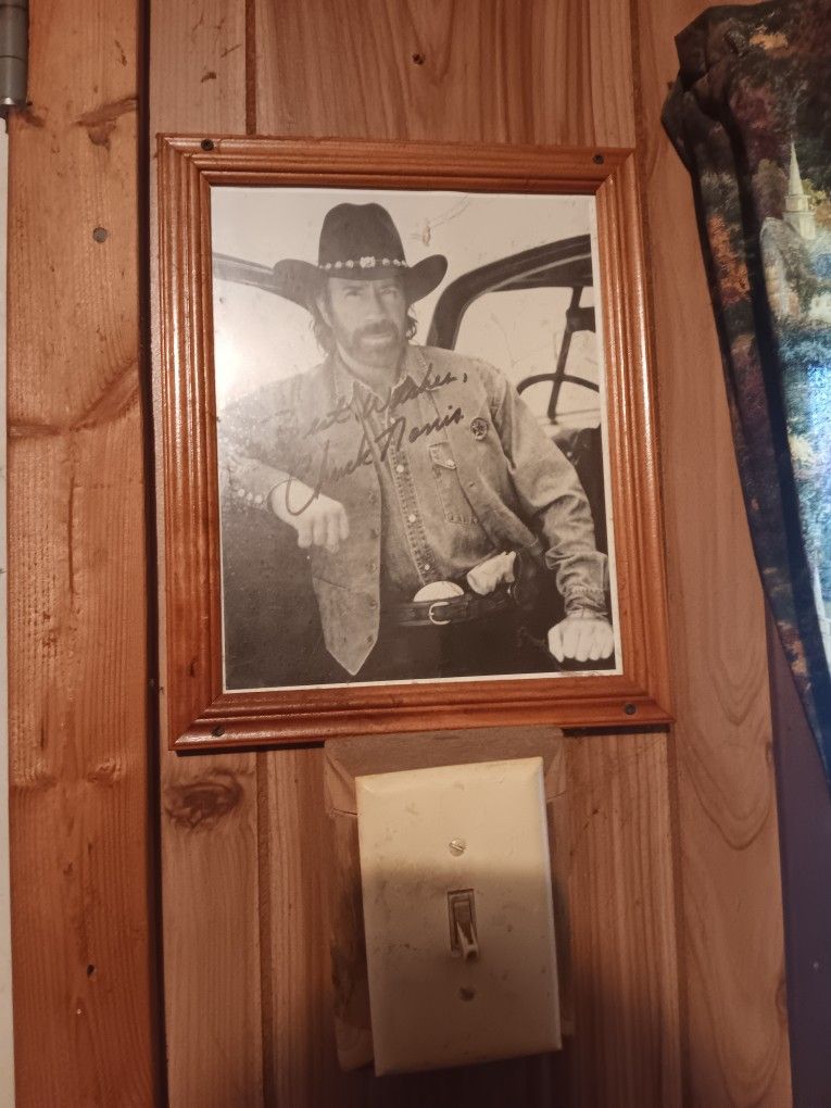 Chuck Norris Signed Autograph
