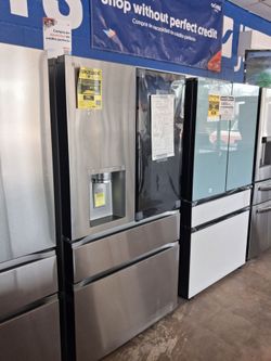 NEW LG REFRIGERADOR  28.6 C F. 2 ICE MAKER MACHINE .....INC WARRANTY