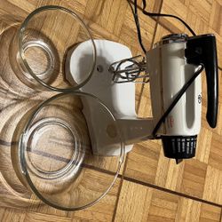 Vintage Sunbeam MIXMASTER 12-Speed STAND MIXER W/ 2 glass Bowls