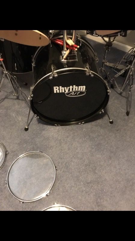 Rhythm Art 5 piece Drum set