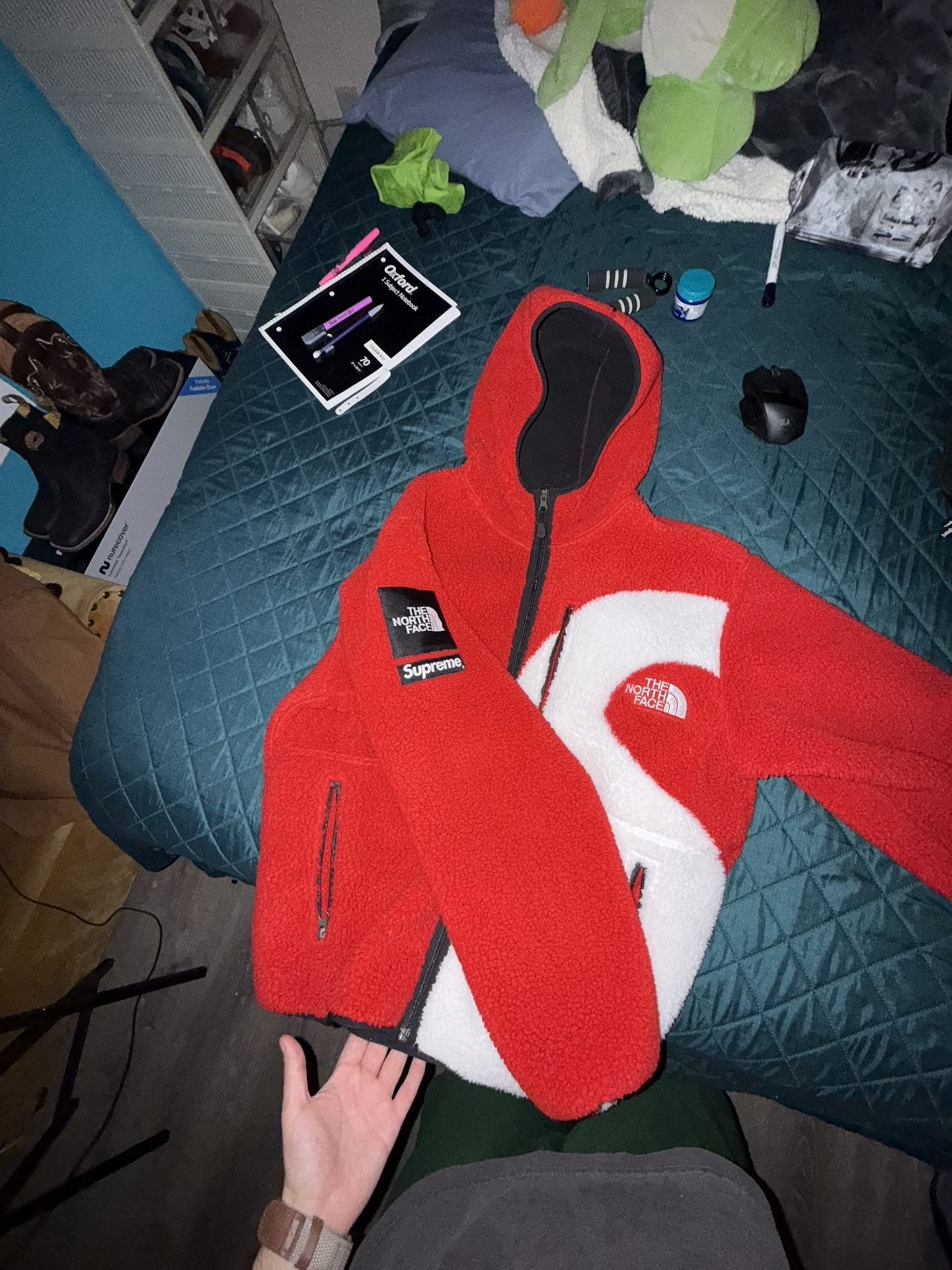  Supreme × The North Face S-Logo Fleece Jacket – Red – Size M (Like New